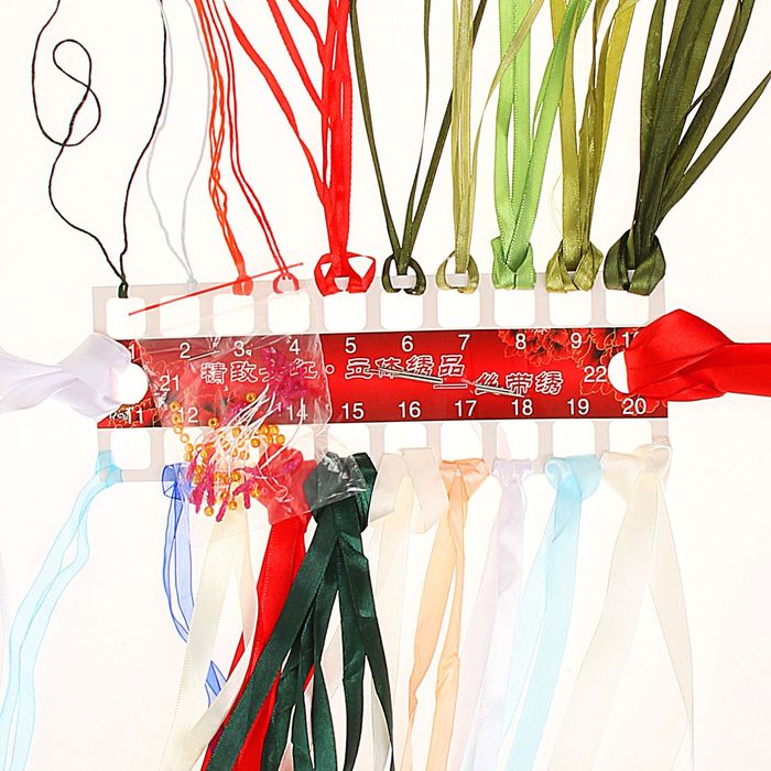 Набор для вышивания лентами "Букет с лилиями" размер основы 46*35 см