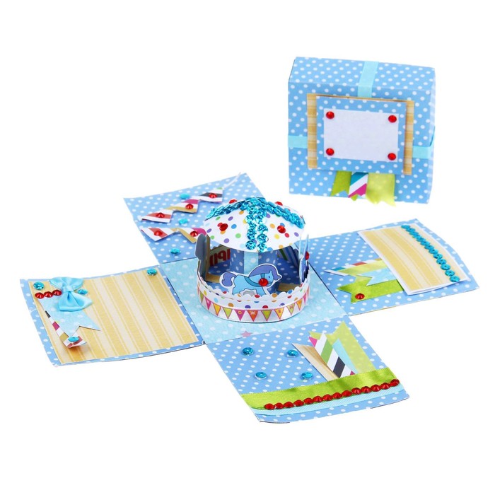 Коробочка с пожеланиями своими руками "Карусель" голубая, 3 листа с элементами + декор