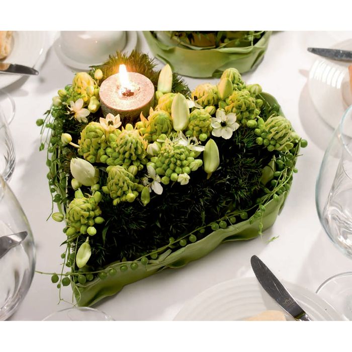 Губка флористическая "Виктория" сердце на пластиковой подставке, 20 см х 19 х 5 см