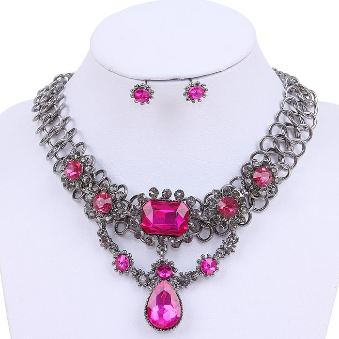 Набор 2 предмета: серьги, колье "Шальная императрица" капля, цвет малиновый в сером металле