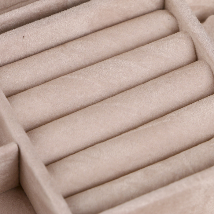 Шкатулка для украшений "Королева цветов", кремовая