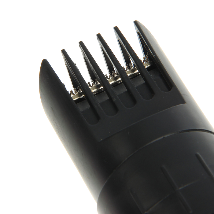 Машинка для стрижки волос LuazON LST-10, 3 Вт, насадка 8 мм, (2 * АА не в компл.)