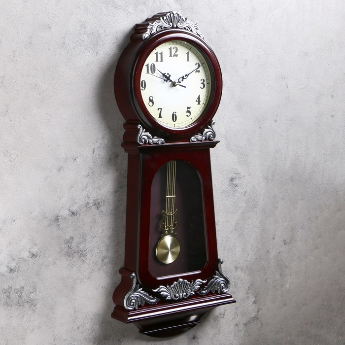 Часы настенные с маятником "Серия Элея. Трапеция", под дерево, циферблат круглый, серебристые узоры лепнина