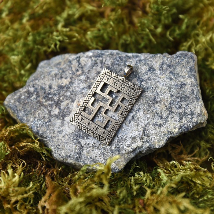 Подвеска "Одолень трава" литая, латунь