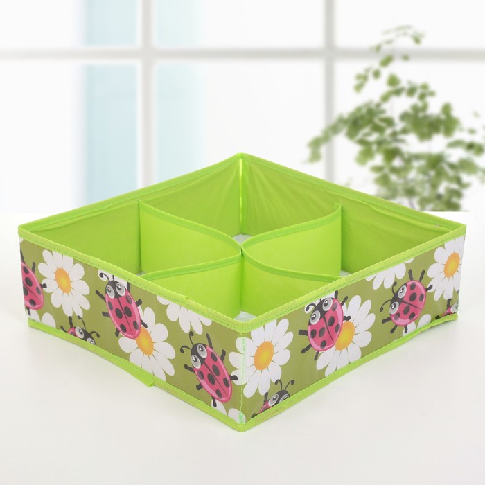 Органайзер для белья 4 отделения, 29х29х10 см "Божьи коровки"