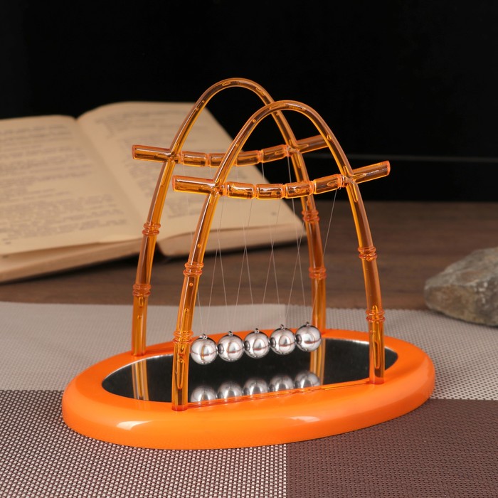 Маятник Ньютона на овальной подставке, микс, большой