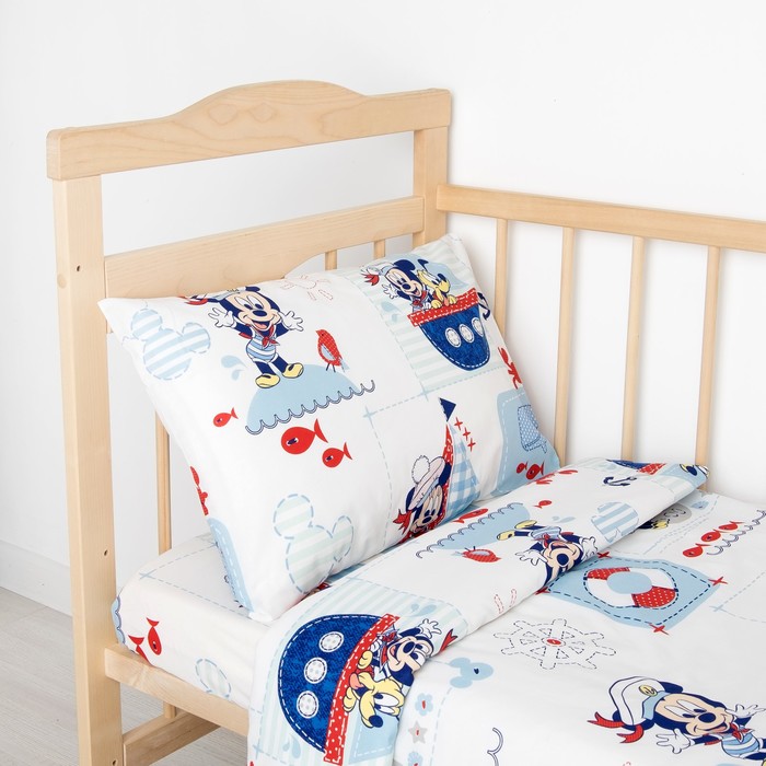 Постельное бельё "Микки", 112 х 147 см, 100 х 150 см, 40 х 60 см - 1 шт, 100% хлопок, поплин, 125 г/м2, Микки Маус и друзья