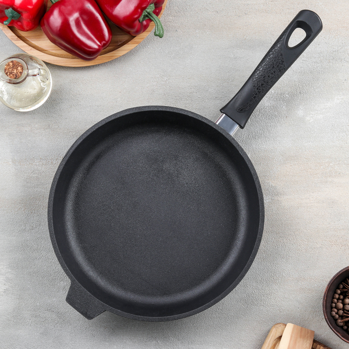 Сковорода 26 см, с пластмассовой ручкой