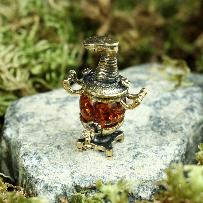 Сувенир "Самовар с сапогом"