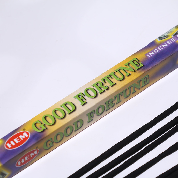 фото Благовония hem "good fortune. удача", 8 палочек в упаковке, четырёхгранник
