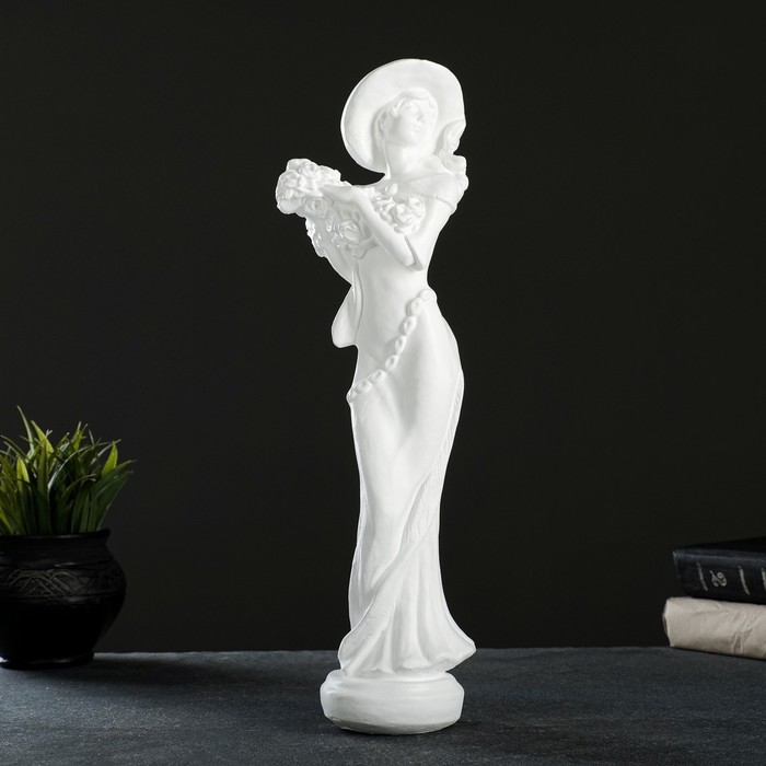 Фигура "Девушка в шляпе" малая белая 10 × 10 × 39 см