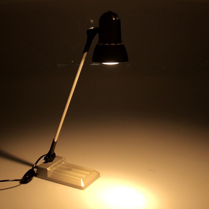 Светильник настольный на подставке "Надежда-1", серебро