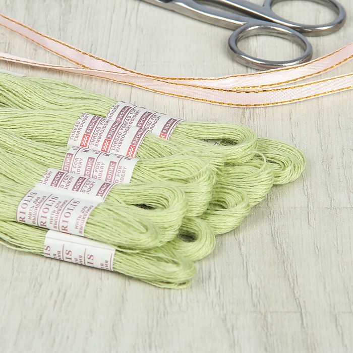 Мулине, №361, 20±1м, цвет бело-зелёный