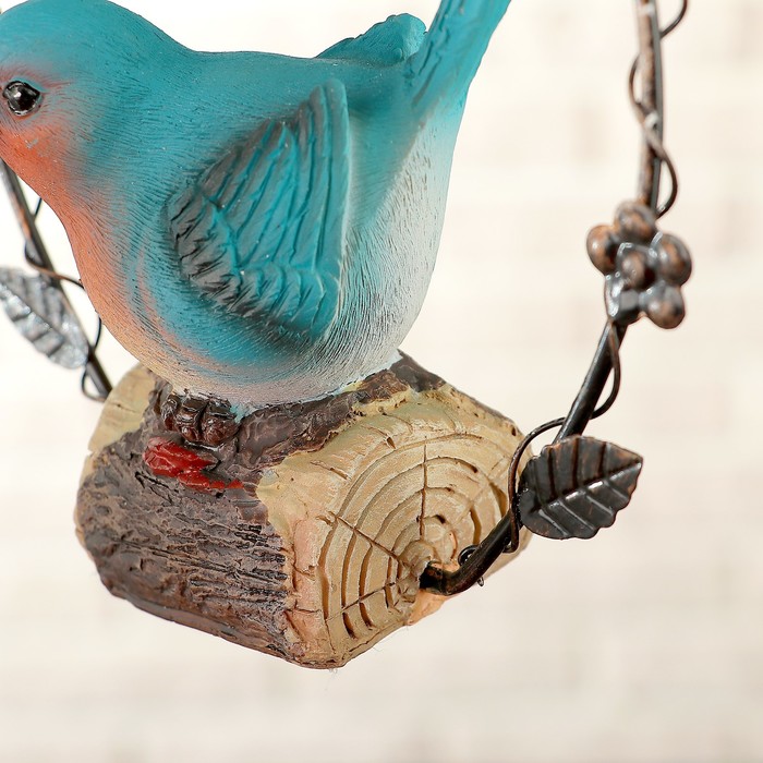 Подвесной декор "Птичка на пне" с датчиком движения