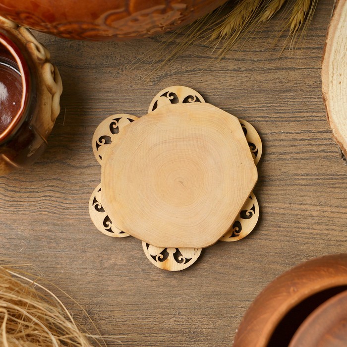 Подставка под горячее «Бабочка в круге», D=11 см, можжевельник