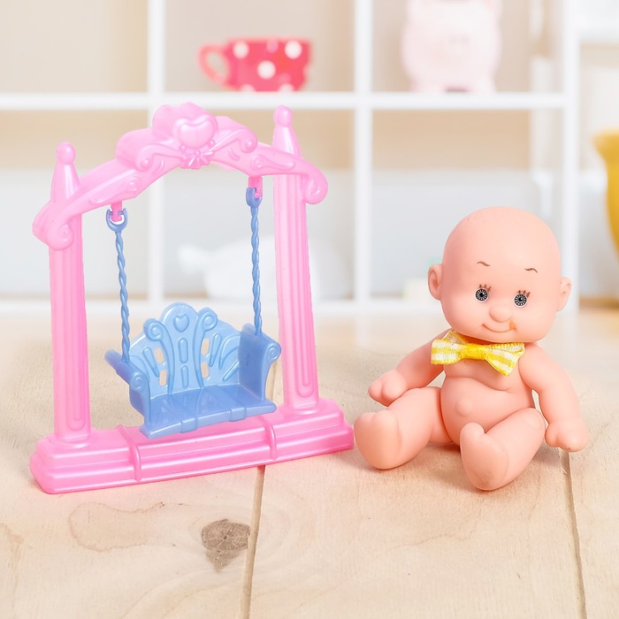 Пупс "Кроха с бабочкой" на качелях, МИКС