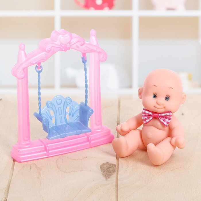 Пупс "Кроха с бабочкой" на качелях, МИКС