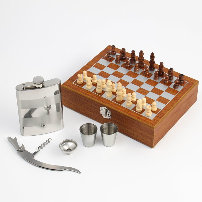 

Набор 6 в 1: фляжка 8 oz, воронка, штопор, 2 стопки, шахматы