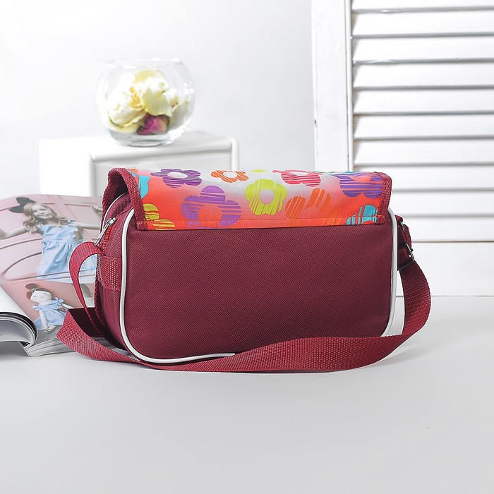 Сумка детская на клапане "Машенька", 1 отдел, длинный ремень, цвет красный/разноцветный