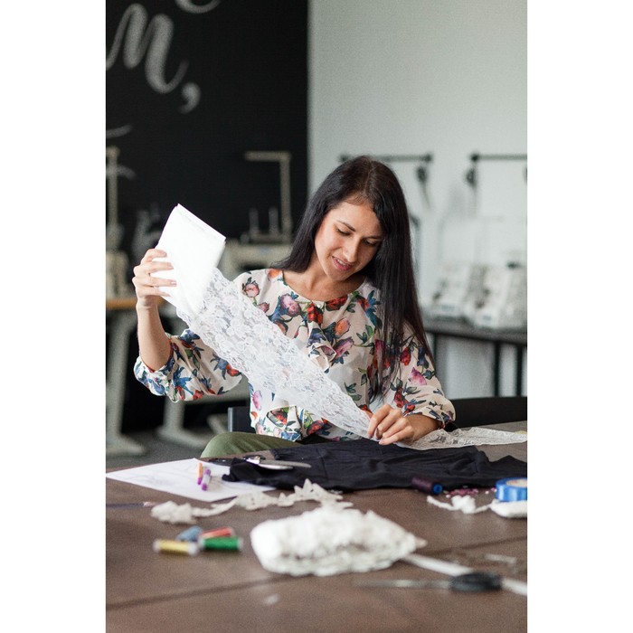 Кружево эластичное, ширина 150мм, 10±1м, цвет белый