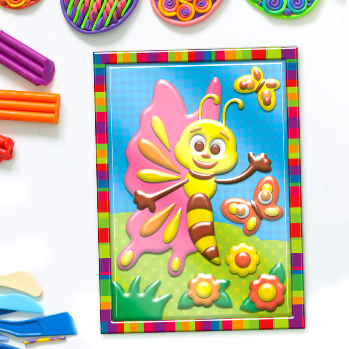 Аппликация пластилином "Бабочка" в пластиковой форме + 6 цветов пластилина по 10 гр, стек