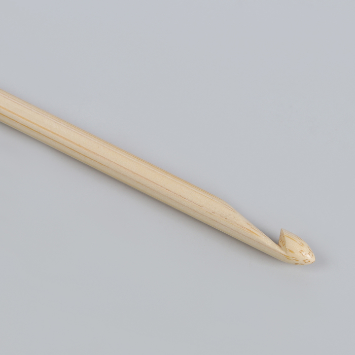 Крючок для вязания бамбуковый, d=4,5мм, 15см