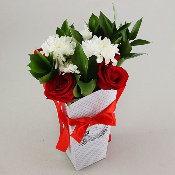 Пакет для цветов "С любовью и нежностью", 24 х 12 х 10 см