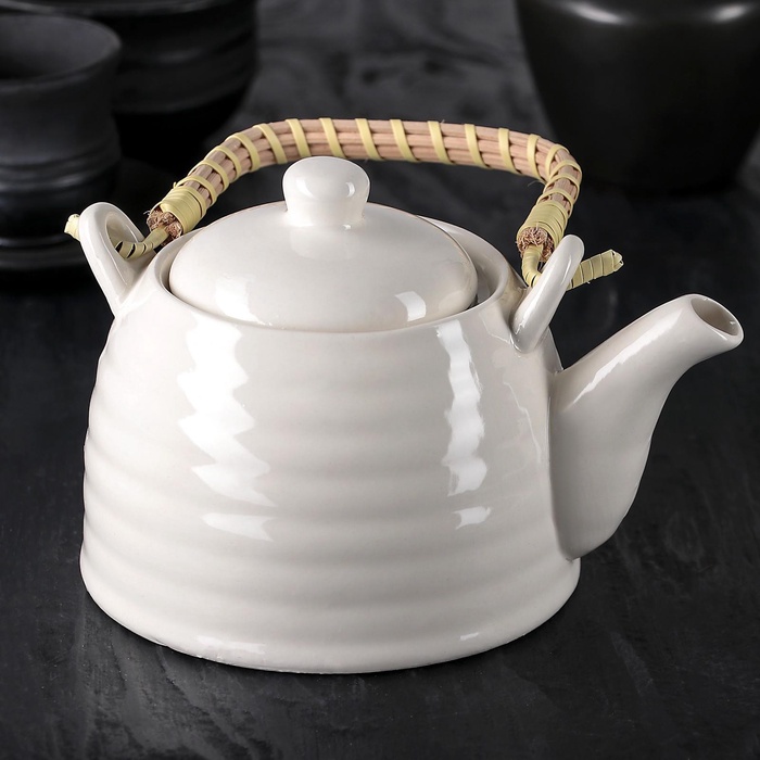 Чайник заварочный 600 мл "Белые облака", с металлическим ситом