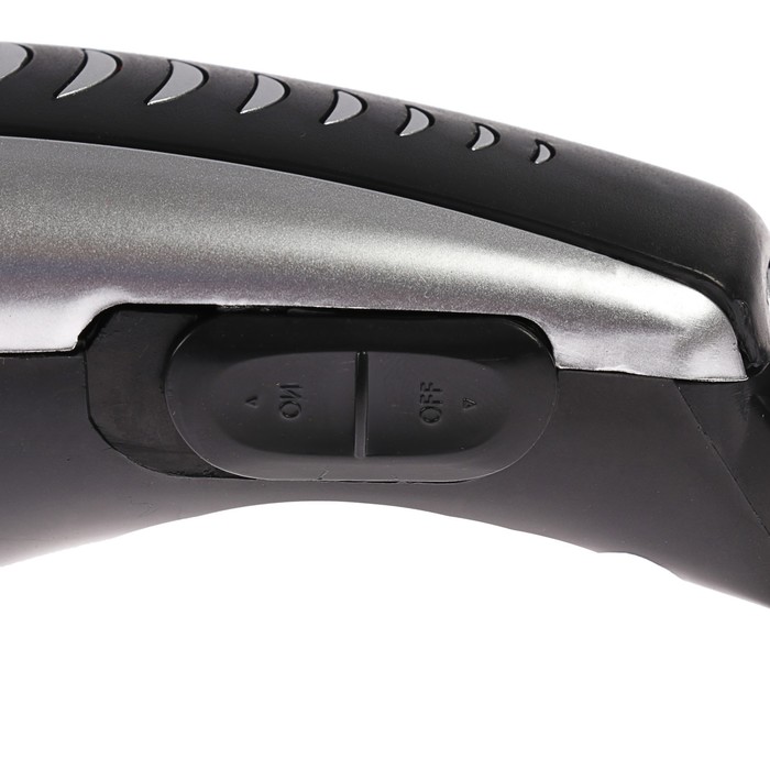 Машинка для стрижки волос LuazON LST-12, 15 Вт, 4 насадки, серебристо-чёрная