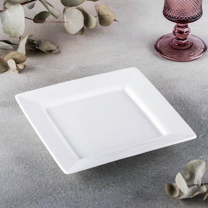 Тарелка фарфоровая квадратная Wilmax Stella, 18,5×18,5 см, цвет белый тарелка квадратная wilmax 17х17 см цвет песочный