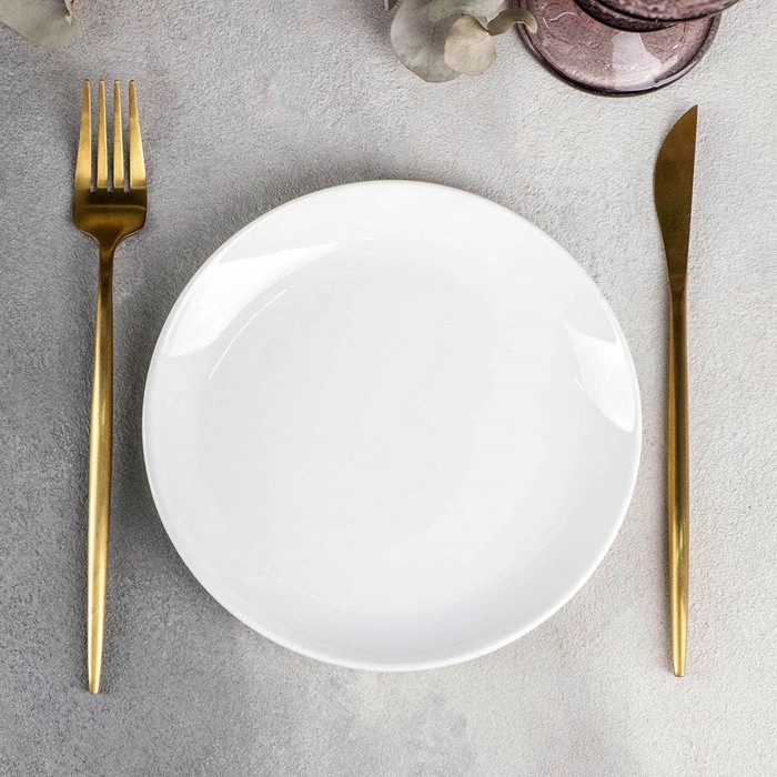 Тарелка фарфоровая пирожковая с утолщённым краем Wilmax Olivia Pro, d=18 см, цвет белый тарелка фарфоровая обеденная с утолщённым краем white label d 25 см цвет белый