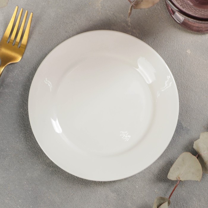 Тарелка фарфоровая пирожковая с утолщённым краем Доляна White Label, d=15 см, цвет белый тарелка фарфоровая обеденная с утолщённым краем white label d 25 см цвет белый