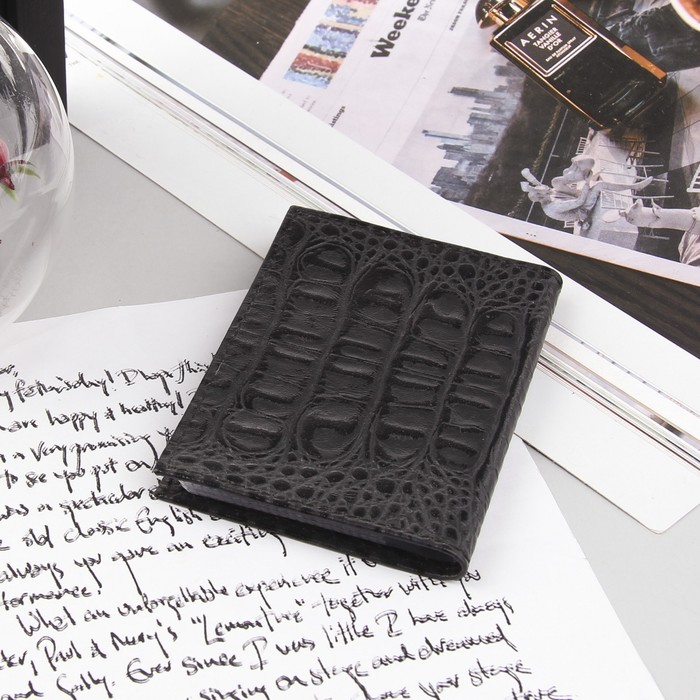 Визитница вертикальная, 1 ряд, 18 листов, кайман, цвет чёрный