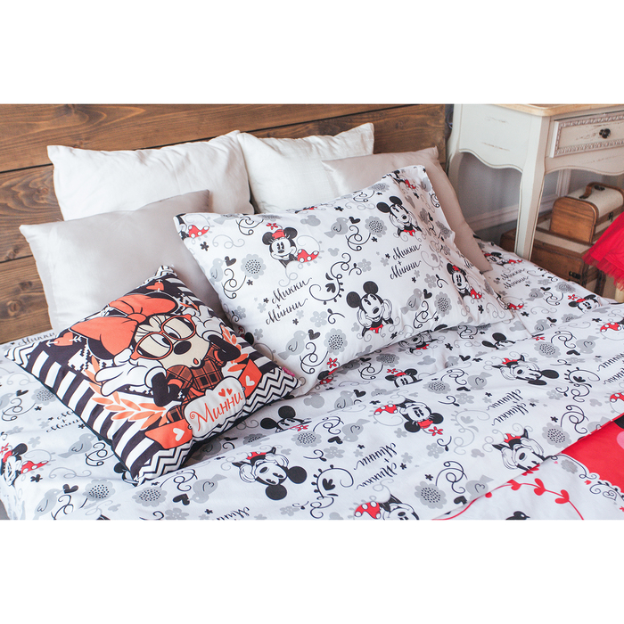 Постельное бельё 1,5 сп "Микки Маус и друзья: Микки и Минни", размер 143х215 см, 150х214 см, 50х70 см-1 шт., 100% хлопок