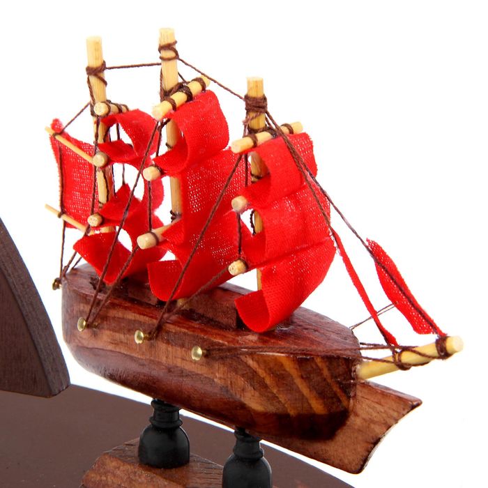 Набор корабль на подставке + часы "Паруса любви"