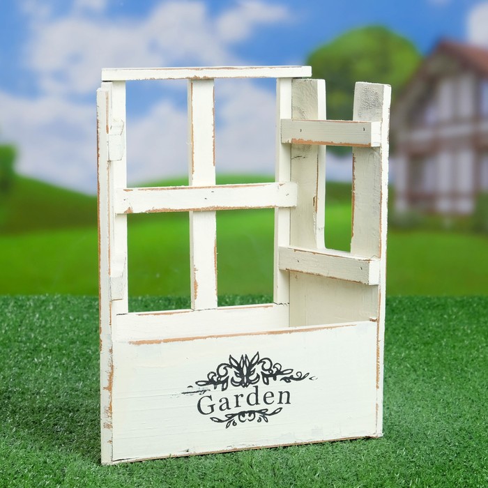 Кашпо "Окно со ставнями"