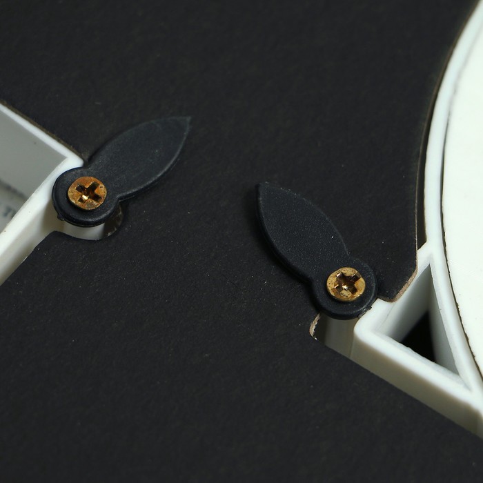 Часы настенные хайтек+4 фоторамки Love белые,цифер микс (фото10х10-2шт,10х15-2шт)32*52см микс