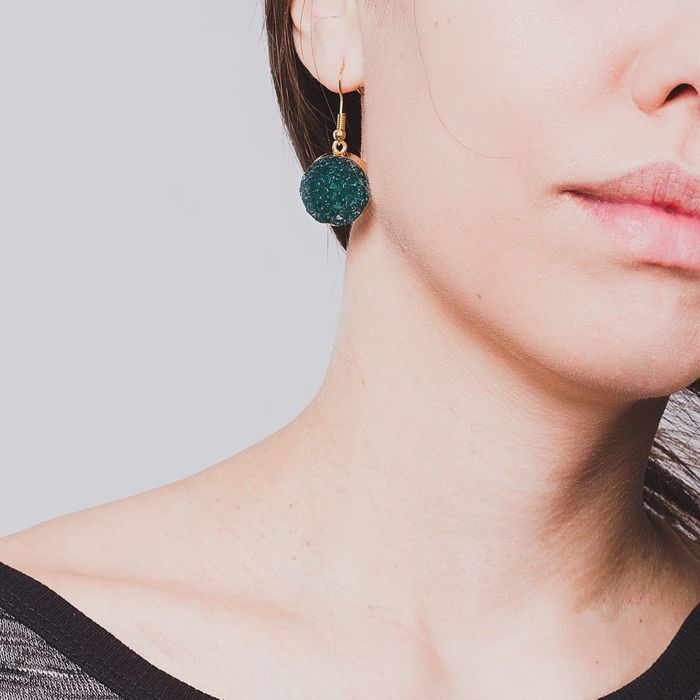 Серьги "Натурель фэшн" круг цвет изумруд в золоте