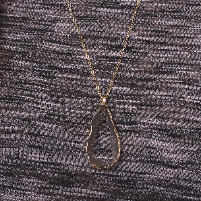 Кулон "Натурель фэшн" капля, цвет серый в золоте, 70см