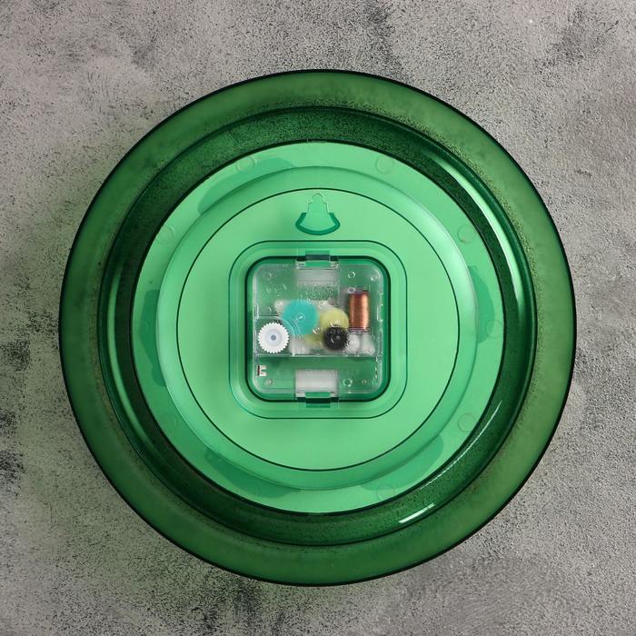 Часы настенные круглые "Лайм", зеленый обод, 22,5х22,5 см