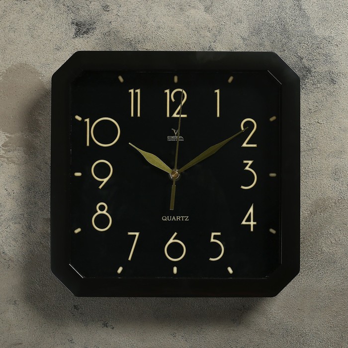 Часы настенные квадратные "Строгие", углы скошенные, чёрные