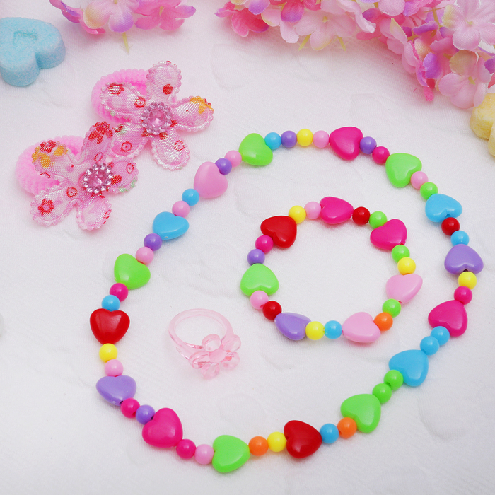 Набор детский "Выбражулька" 5 предметов: 2 резинки, бусы, браслет, кольцо, цветок с сердечком, цветной