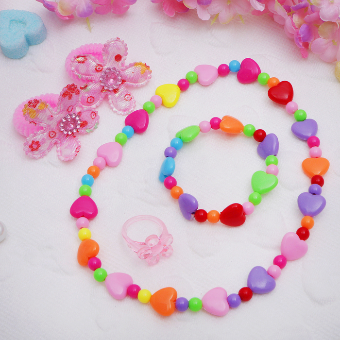 Набор детский "Выбражулька" 5 предметов: 2 резинки, бусы, браслет, кольцо, цветок с сердечком, цветной