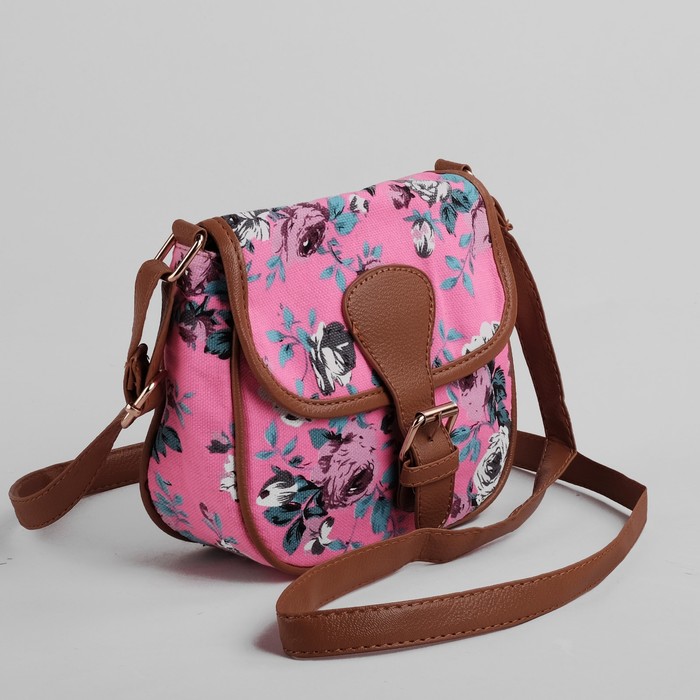Сумка женская на клапане "Розы", 1 отдел, регулируемый ремень, цвет малиновый