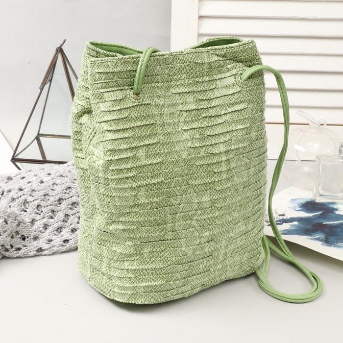 Сумка женская на магните "Переплетение", 2 отдела, светло-зелёная