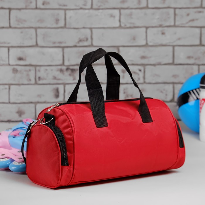 Сумка спортивная на молнии " Классика", 1 отдел, 3 наружных кармана, длинный ремень, красная