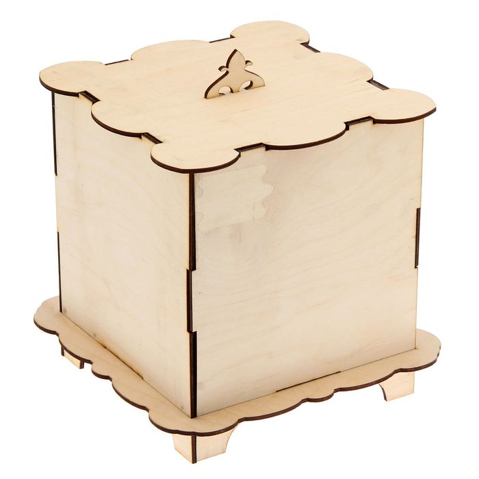 Шкатулка для декора "Квадратная с узорным краем"