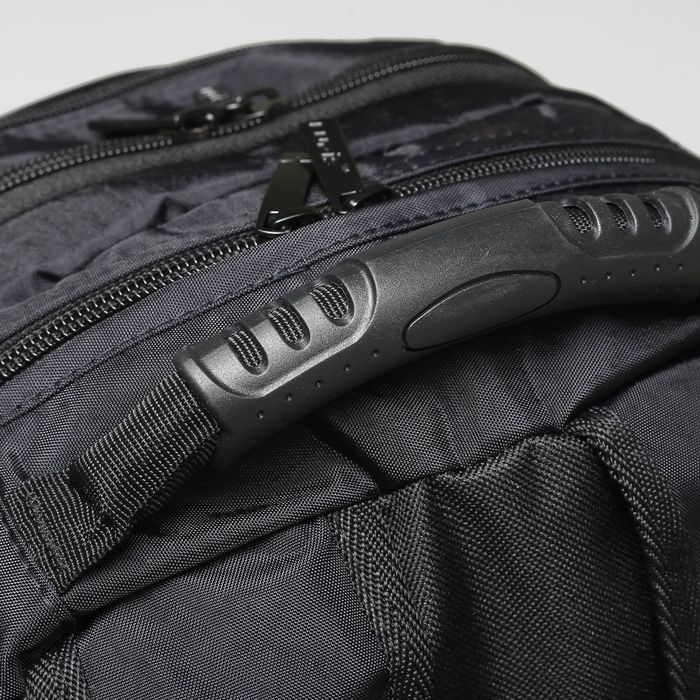 Рюкзак молодёжный на молнии "Колледж", 2 отдела, 1 наружный карман, цвет чёрный МИКС