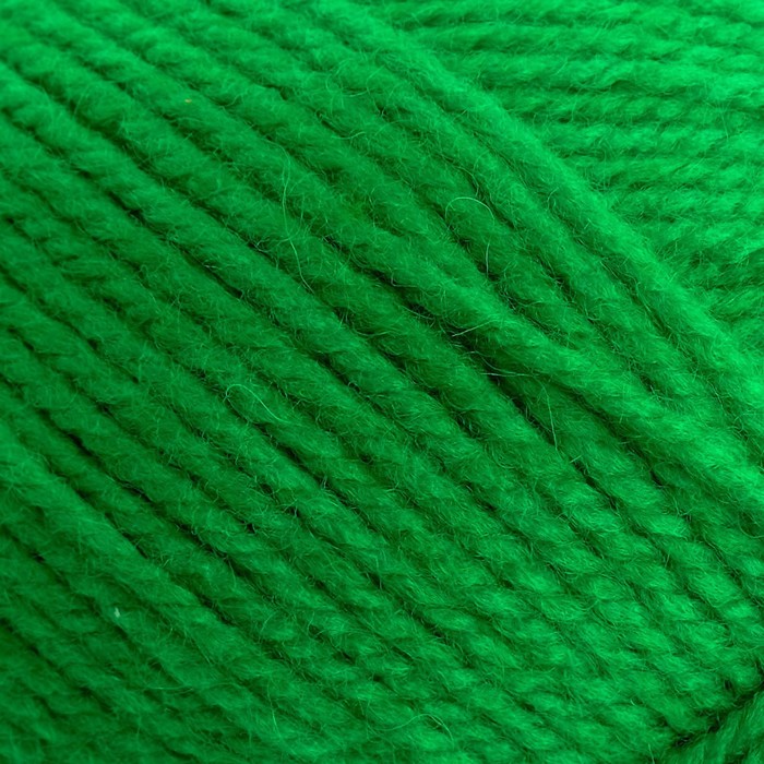 Пряжа "Надежда" 30% шерсть, 70% акрил 220м/100гр (044 трава)