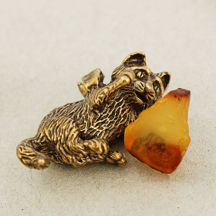 Сувенир "Котик с мячиком"